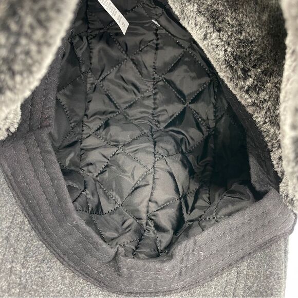 ~Public Opinion Men's Grey Faux Fur Detail Trapper Hat & Glove Set NEW - Picture 8 of 10